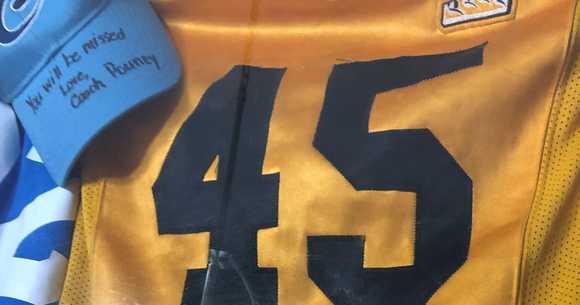 Thumbnail image for jersey and note.jpg